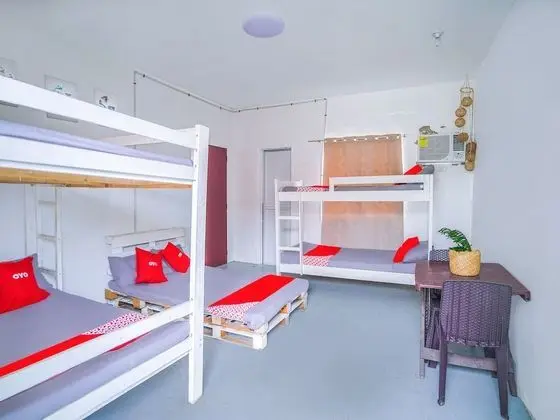 OYO 872 Villa Tomasa Beach Resort - Oda