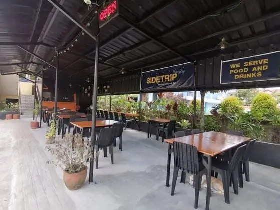 OYO 879 Lauriens Budget Hotel 2 - Yerinde Yemek