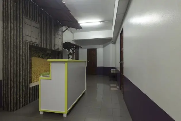 OYO 880 Hotel Purple Town - Lobi