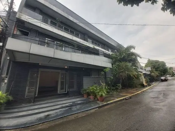 OYO 881 Nest Suites - Dış Mekan