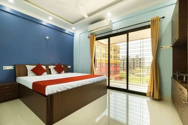 OYO 8818 Coral Residency Newtown