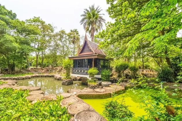OYO 886 Maingam Riverside Resort