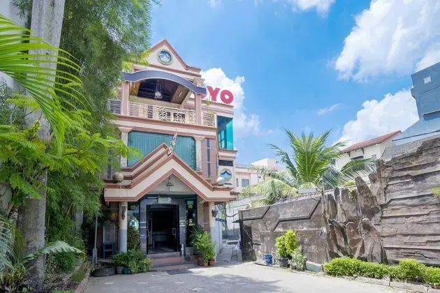 OYO 891 Hotel Gading Kencana - 1