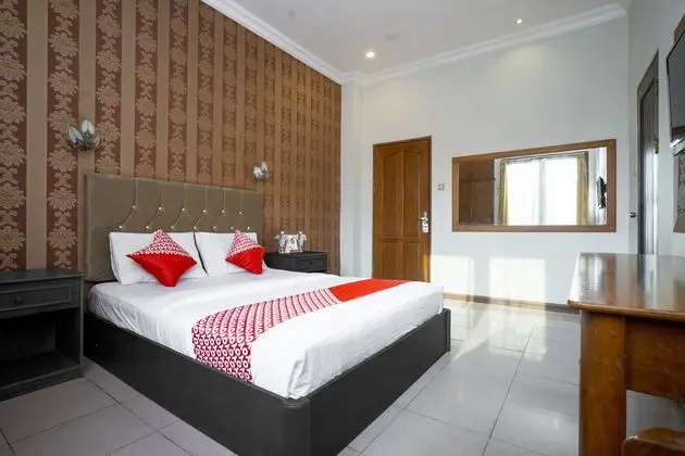 OYO 891 Hotel Gading Kencana - Oda