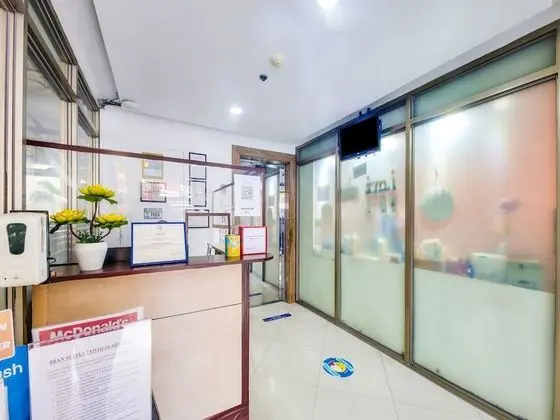 OYO 893 Dian Place Suites - Lobi