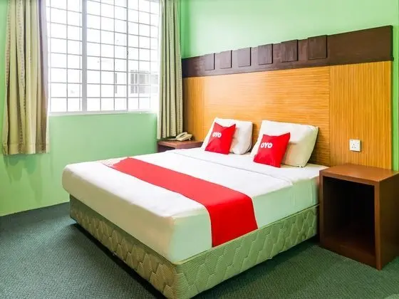Oyo 89408 Royal Hotel