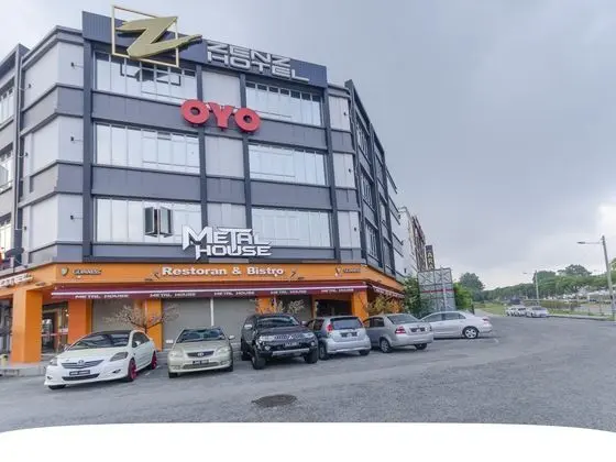 Oyo 89423 Zenz Hotel