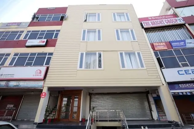 OYO 8954 Hotel Joy