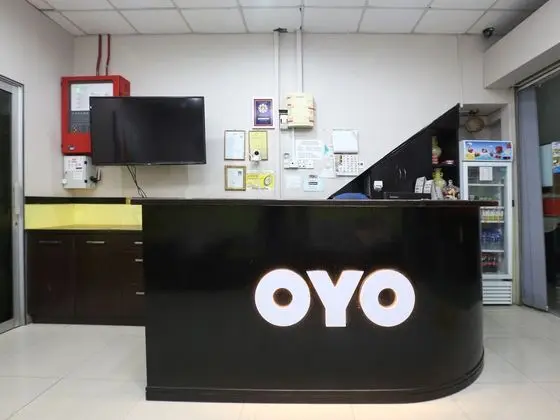 OYO 89588 Destiny Riverside Hotel - Lobi