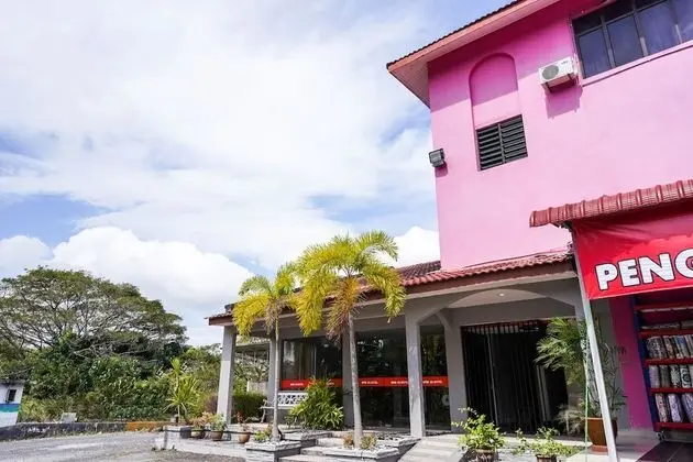 OYO 89643 SS Motel