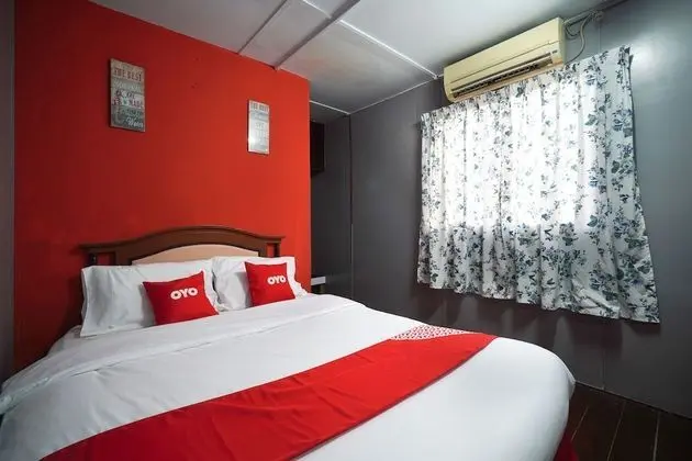 OYO 89646 Panvill Resort - Oda