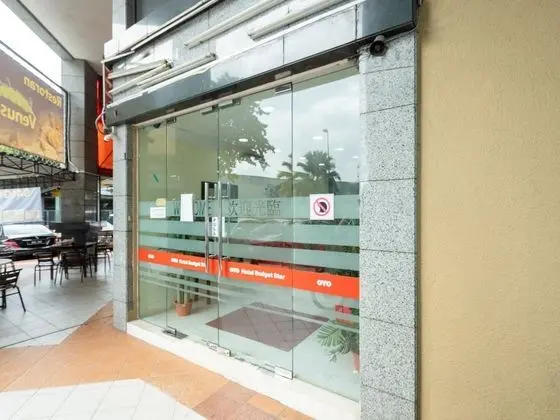 OYO 89717 Budget Star Hotel - Dış Mekan