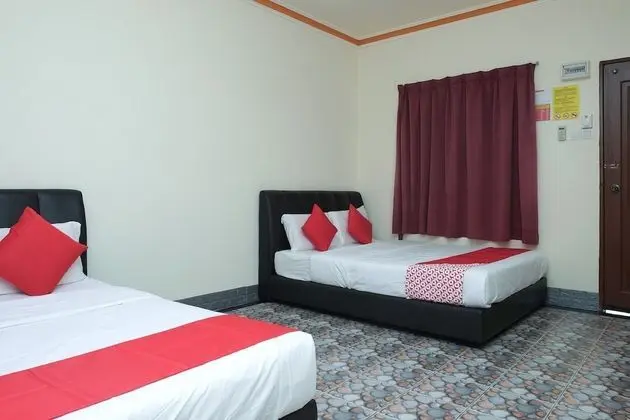 OYO 89928 Acf Guest House