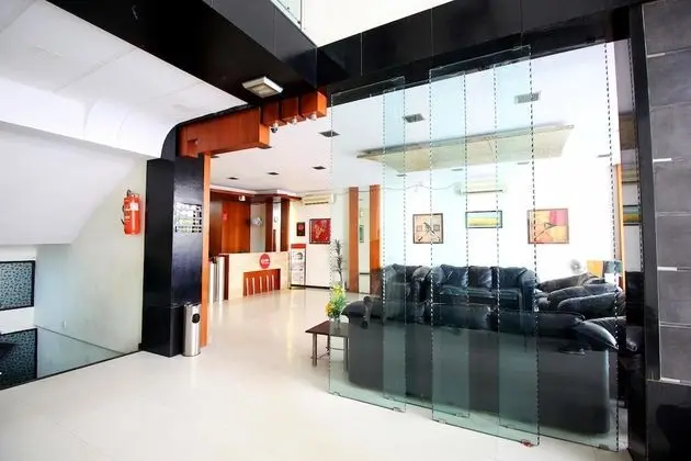 OYO 900 Marshall The Grand Hotel - Lobi