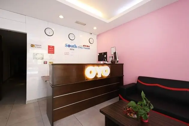 OYO 90270 South City Hotel - Lobi