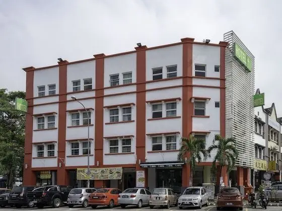 OYO 903 Happy 92 Hotel