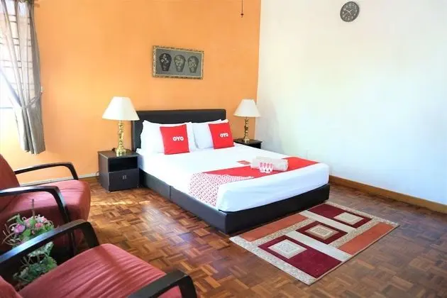 OYO 90300 D'hitech Home