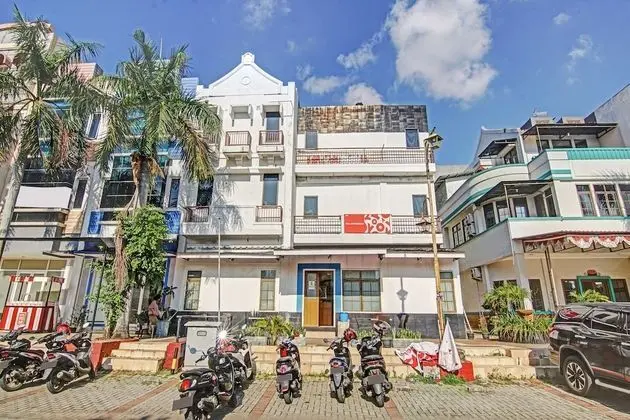 OYO 90422 Mall Of Indonesia - Dış Mekan