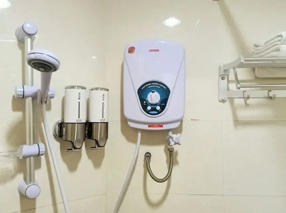 OYO 90464 Borneo Suites Hotel - Banyo Tipleri