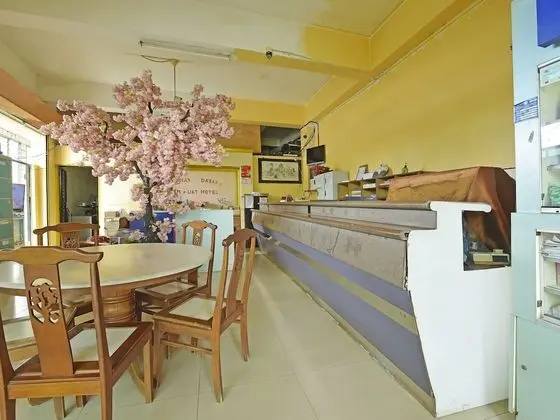 OYO 90494 Sam Huat Hotel - Lobi
