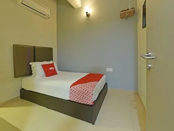 OYO 90553 Hotel 24 Seven - Oda
