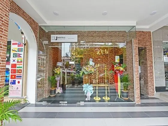 OYO 90572 J Hostels KL