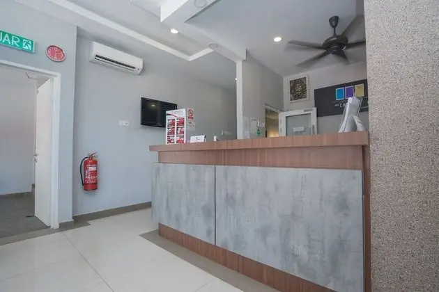 OYO 906 Happy 92 Hotel Lumut - Lobi