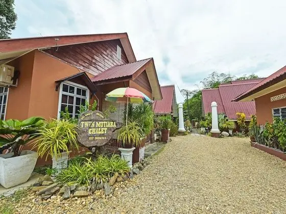 OYO 90642 Twin Mutiara Chalet &Homestay