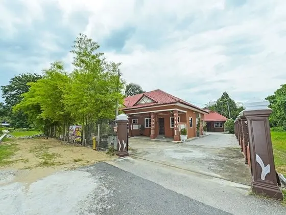 OYO 90642 Twin Mutiara Chalet &Homestay - Dış Mekan
