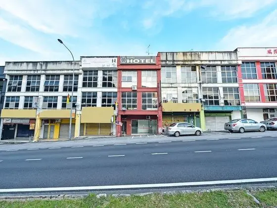 OYO 90643 Gks Hotel