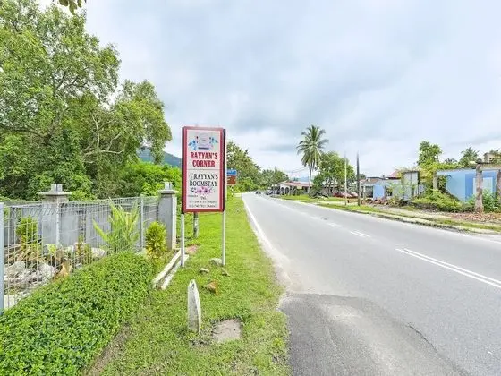 OYO 90660 Rayyans Roomstay