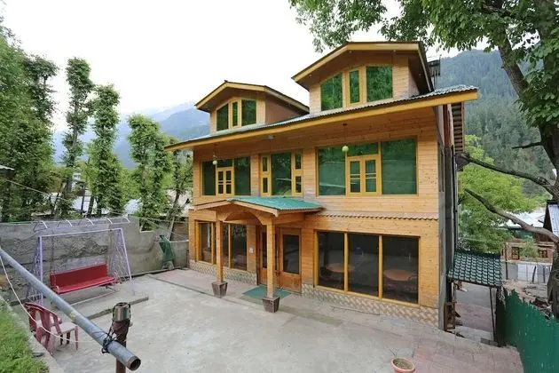 OYO 9083 Hotel Palace Pahalgam