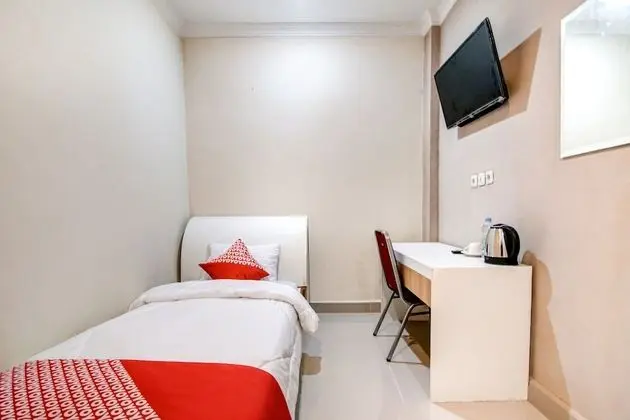 OYO 90857 Baaraka Syariah Hotel - Oda