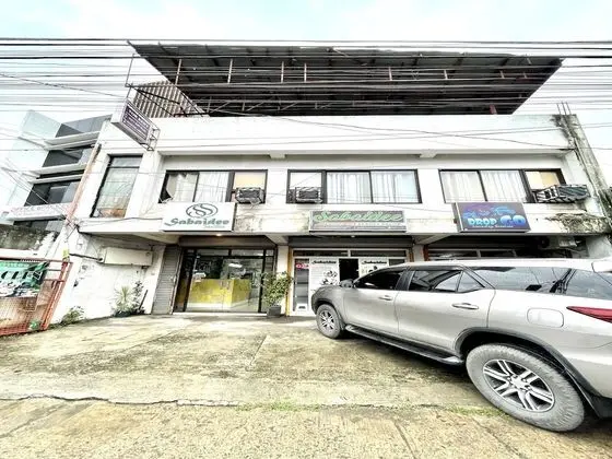 OYO 910 Sabaidee Suites - Dış Mekan