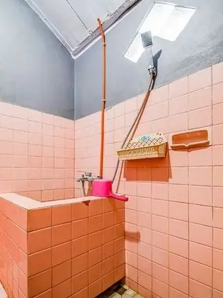 OYO 91053 Desa Wisata Gilimanuk - Banyo Tipleri