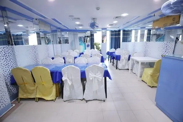 OYO 912 Tanha Hotel - Yerinde Yemek