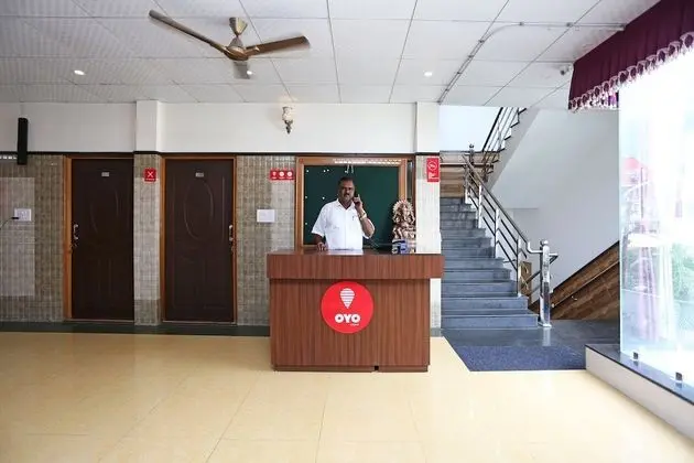 OYO 9162 Shobha Palace Guest House - Lobi