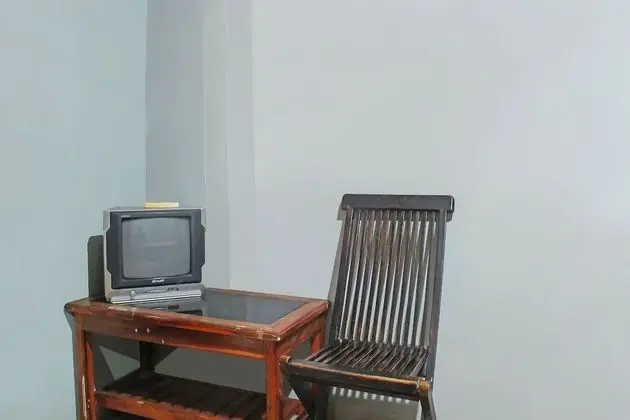 OYO 91721 Hotel Brenton - Oda