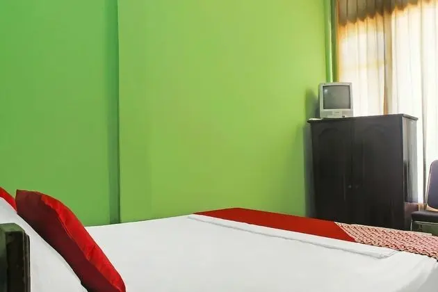 OYO 91721 Hotel Brenton - Oda Manzaraları