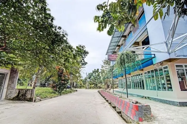 OYO 92247 Penginapan Thoybah Syariah