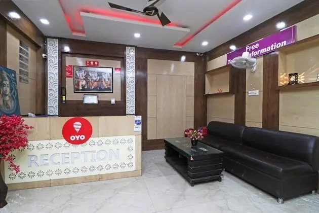 OYO 9233 Hotel Cottage Lord krishna - Lobi