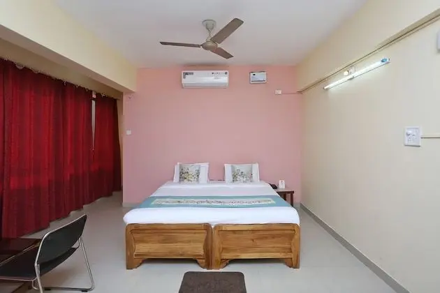 OYO 9246 Paradise Inn