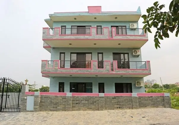 OYO 9274 Homey Stay Suites