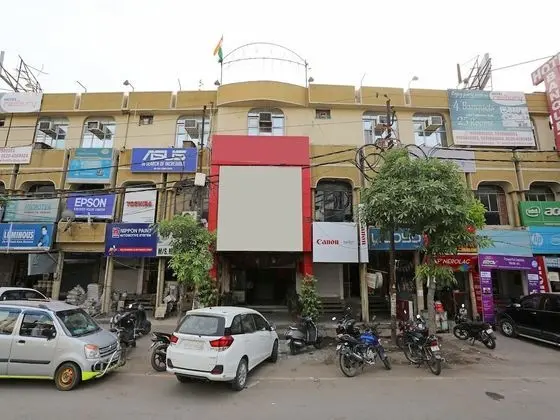 OYO 9301 Hotel RedBury