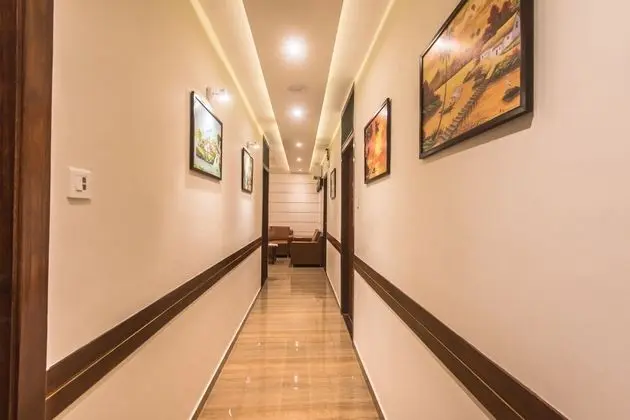 OYO 9328 Empire Suite - İç Mekan