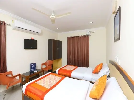 OYO 9349 Hotel Swaagat Residency - Oda