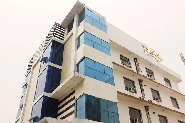 OYO 9367 Hotel Taj Galaxy