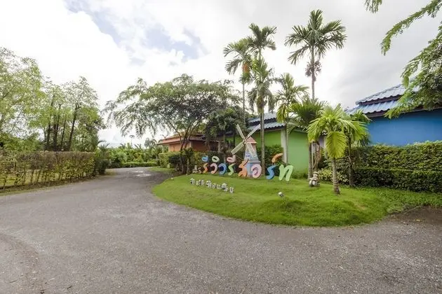 OYO 944 Review Resort