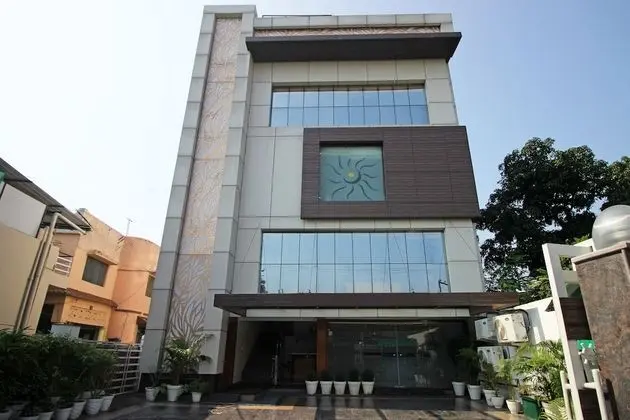 OYO 9451 Hotel Prem Ratna - 1