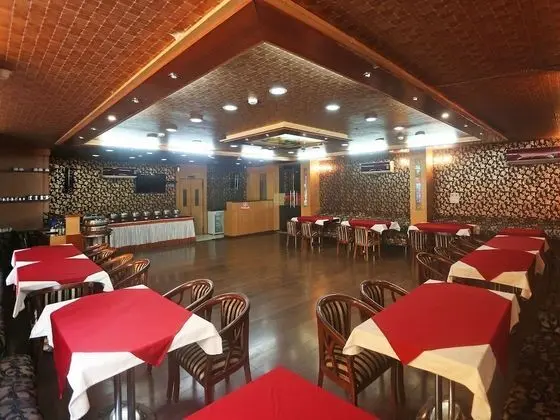OYO 947 Hotel Palazzo Di Lara - Yerinde Yemek